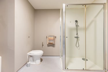 Platinum Studio Floors 11-14 - Image 9